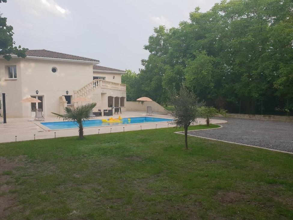 Maison Calme Et Spacieuse Bassens  Ngoại thất bức ảnh