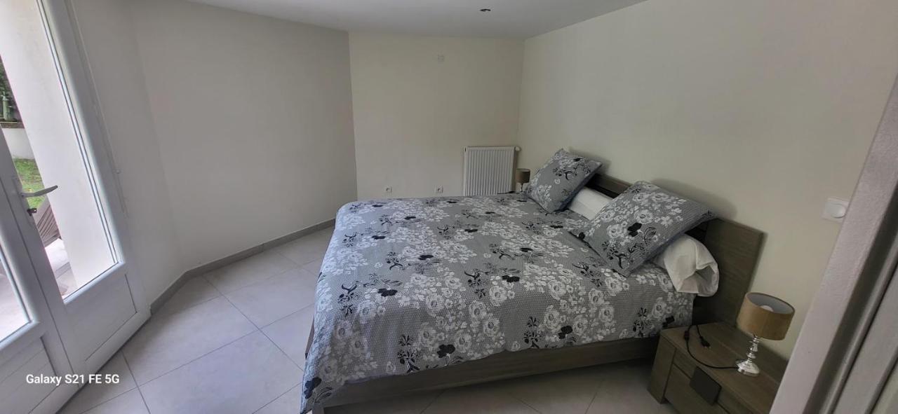 Maison Calme Et Spacieuse Bassens  Ngoại thất bức ảnh