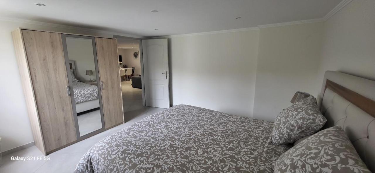 Maison Calme Et Spacieuse Bassens  Ngoại thất bức ảnh