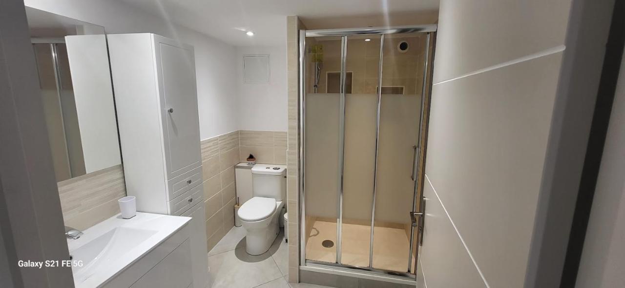 Maison Calme Et Spacieuse Bassens  Ngoại thất bức ảnh