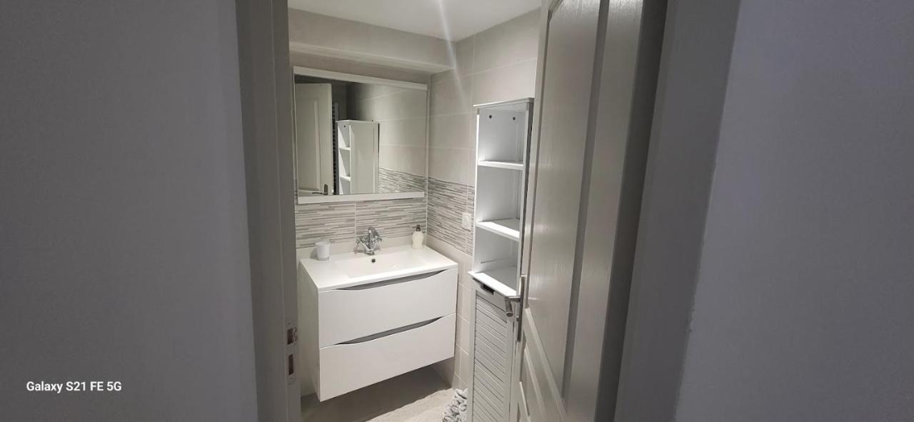 Maison Calme Et Spacieuse Bassens  Ngoại thất bức ảnh